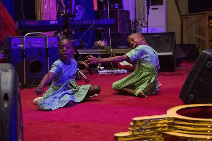 Children performing at the concert
